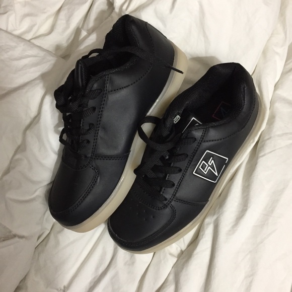 Light up rave sneakers (dual charger included) - Picture 2 of 6